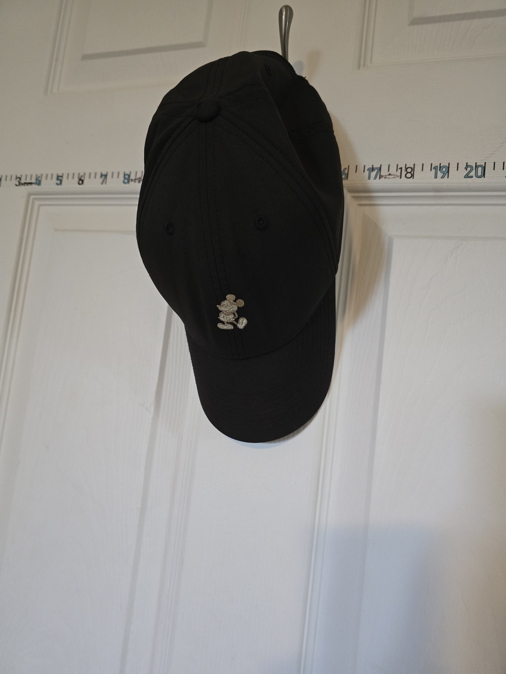 Nike Black Men's Baseball Cap with Embroidered Mickey Accent